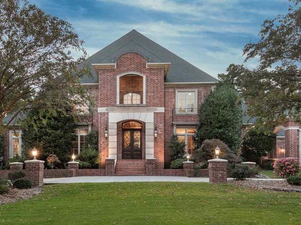 Neighborhood In Chenal Valley Little Rock Real Estate 15 Homes For Sale Zillow