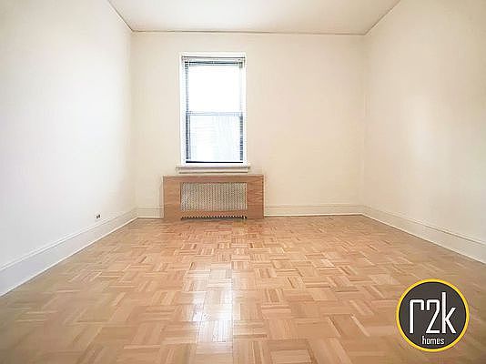 5th image of 21-18 79th St #4