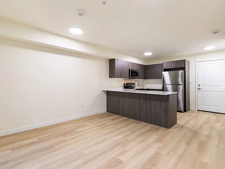 1809 E Sunset Dr — Photo 12