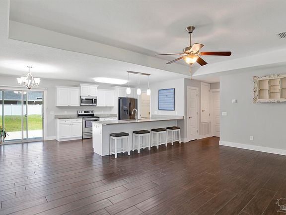 4th image of 1786 Galvez Dr