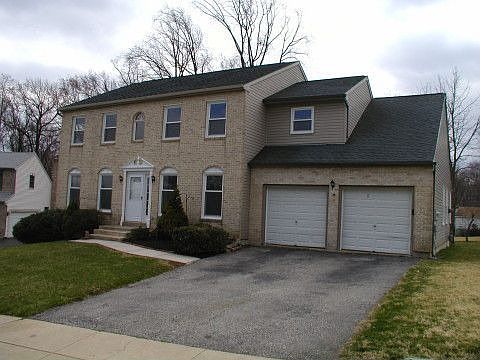 1st image of 211 Beau Tree Dr