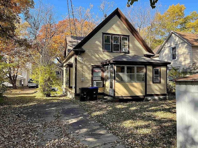 126 SW Buchanan St — Photo 4