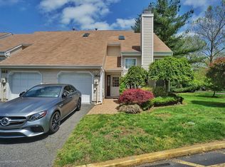 184 Daisy Dr, Freehold, NJ 07728