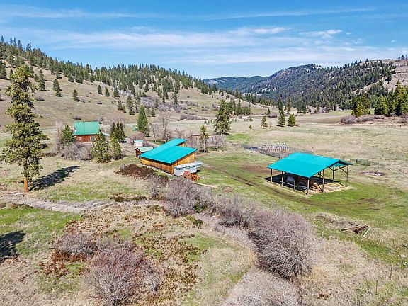 2nd image of 3019 Pierre Lake Rd