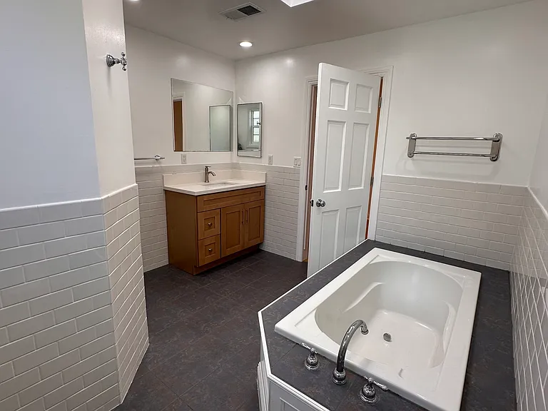 3848 Girard Ave #N-A — Photo 3
