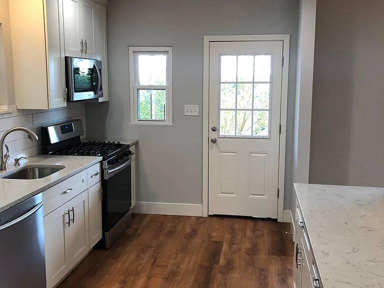 539 Forest Ave — Photo 24