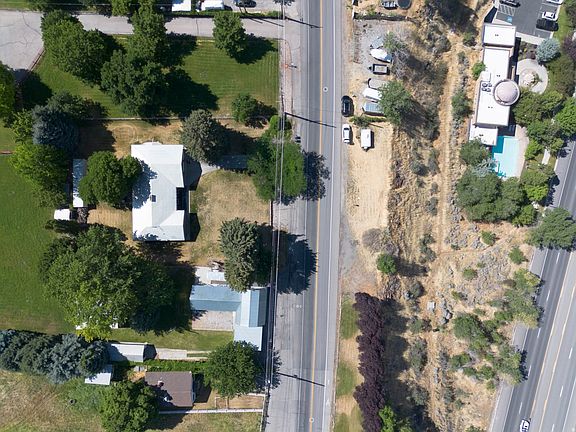 3rd image of 5310 N Canyon Rd