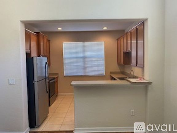 3rd image of 3906 Silverlake Way Unit C