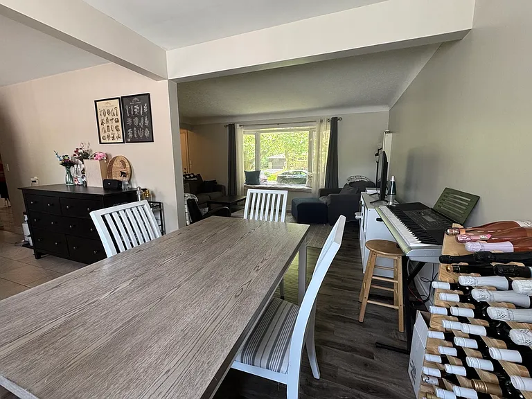 2 Oswald Ave — Photo 4