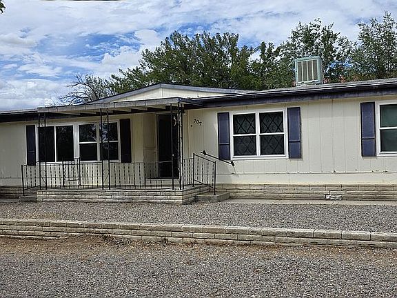 3rd image of 707 Chamiza Ave
