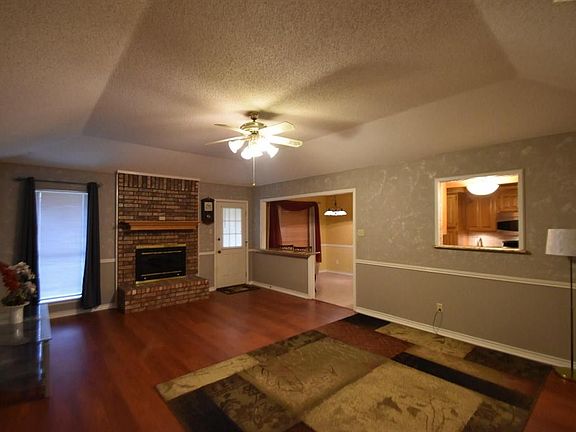 5th image of 1428 Prairie Wind Blvd #1