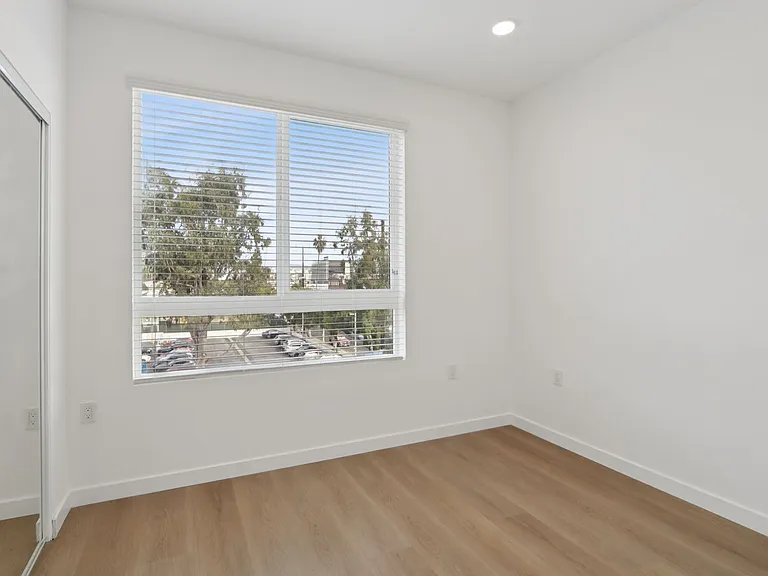 Sylvan House — Photo 19