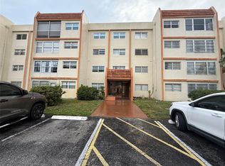 2501 NW 41st Ave APT 401, Fort Lauderdale, FL 33313