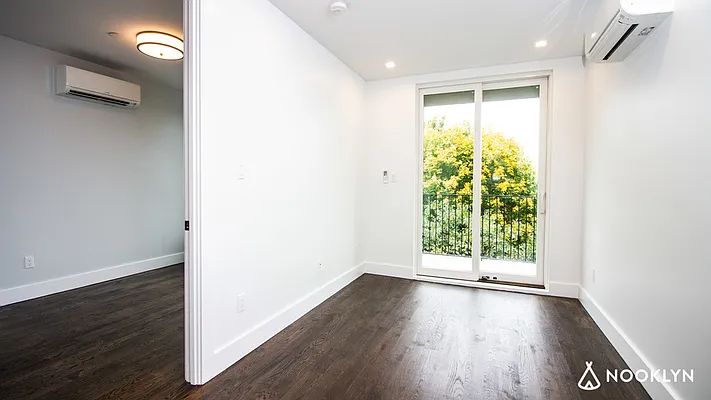 Rented by Nooklyn NYC LLC | media 9