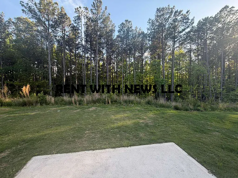 713 Riguard Way — Photo 43