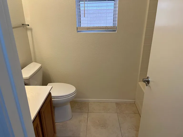 33 N Sahuaro Dr — Photo 15