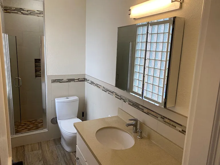 1572 Palou Ave — Photo 9
