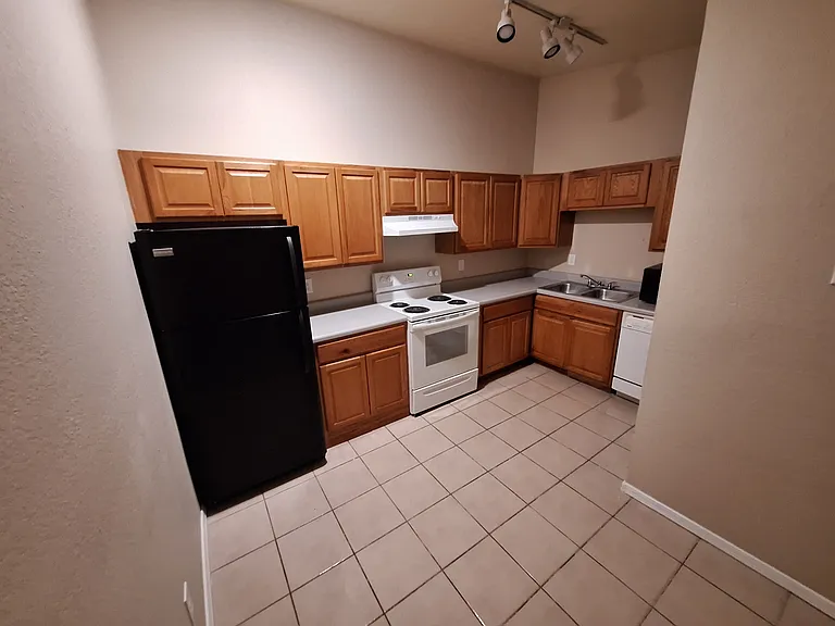 2 bedroom, 1 bath apartment in Apache Junction! — Photo 30