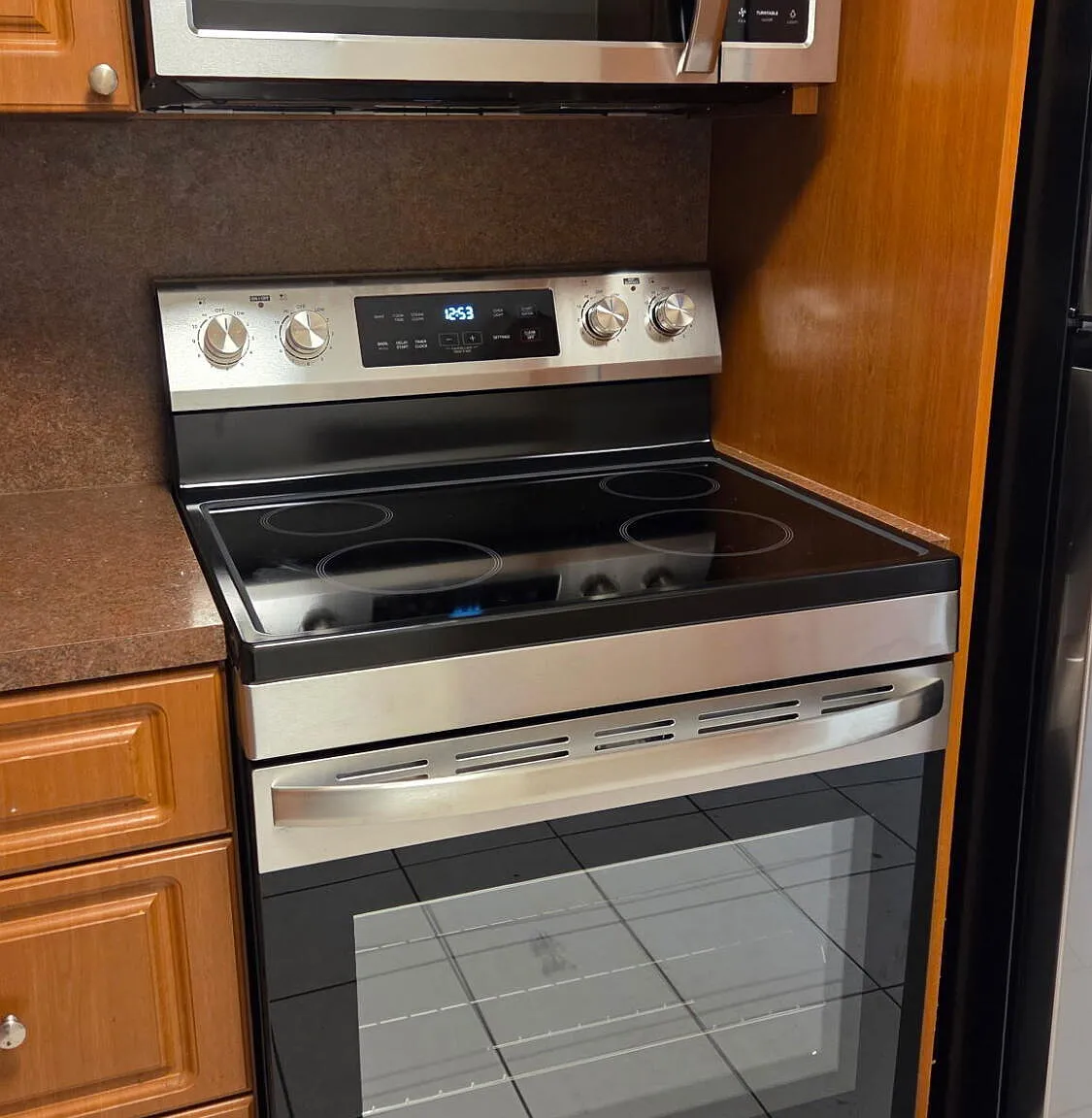 2 bed, 1.5 bath, 840 sqft, $1,595 — Photo 4