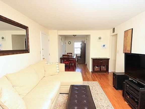 Living room. ** New flooring and recessed lighting not pictured **