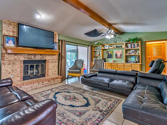 5th image of 5376 Country Oaks Dr