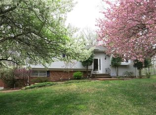 9 Forest Dr, Succasunna, NJ 07876