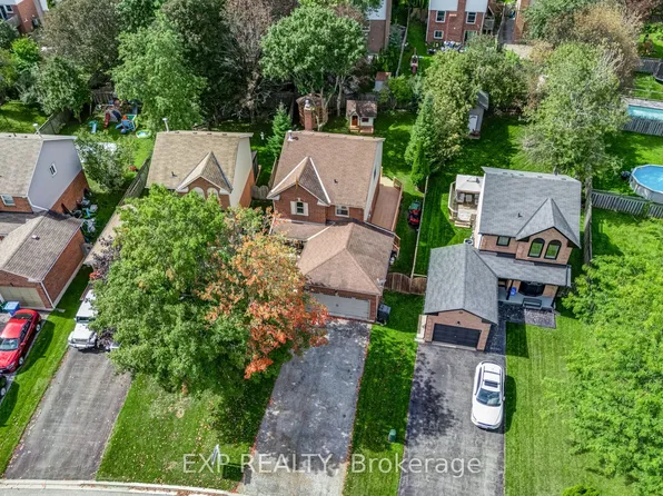 70 Natanya Blvd, Georgina, ON L4P 3P7