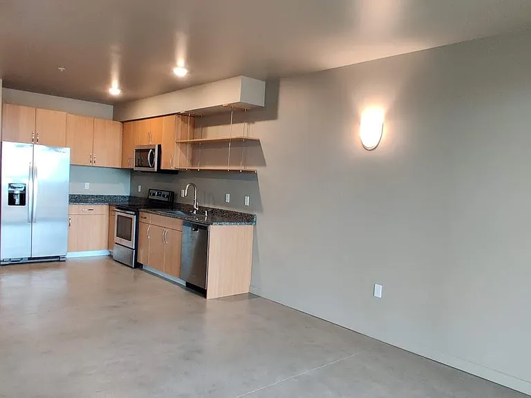 743 S Scott St — Photo 7