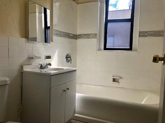5th image of 241 S Arlington Ave APT 406