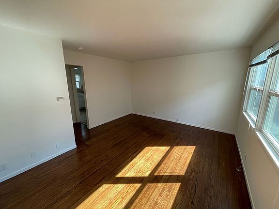2nd image of 25 Duane St APT C