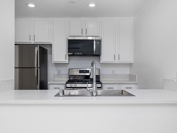 2nd image of 1347 23rd St APT 101