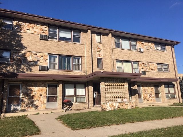 1st image of 7758 S Kedzie Ave APT 1E