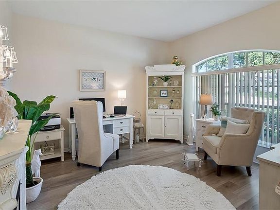 3rd image of 2309 Grasmere Cir