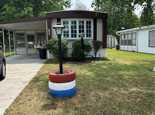 1101 Creekside Dr, Derby, NY 14047