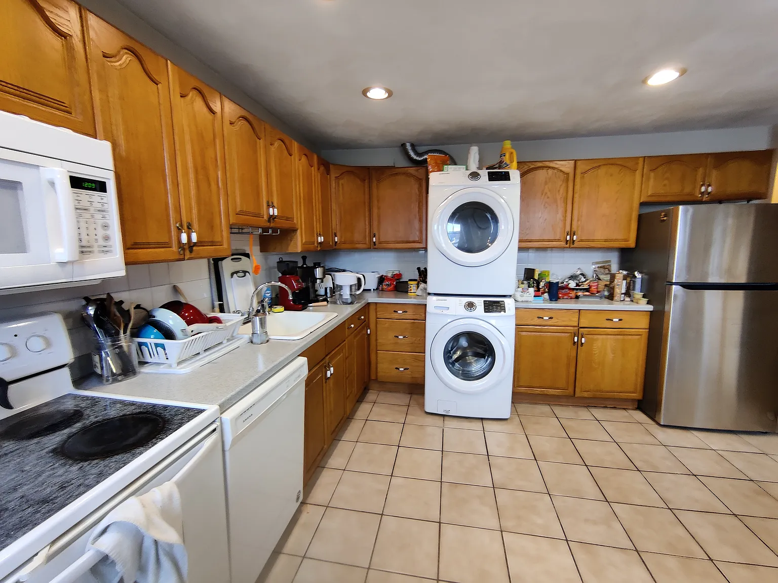3 bed, 1550 sqft, $4,500 — Photo 3
