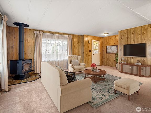 2nd image of 4248 A Street SE #205