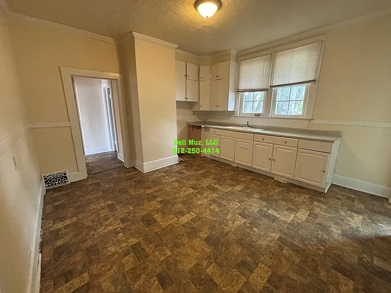213 Taylor Ave — Photo 14