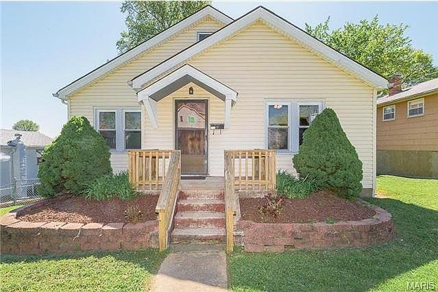 1st image of 256 Pardella Ave