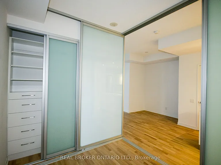 90 Park Lawn Rd #702 — Photo 13