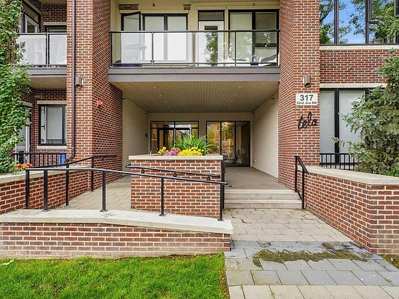4th image of 317 N 22nd Ave SW #304