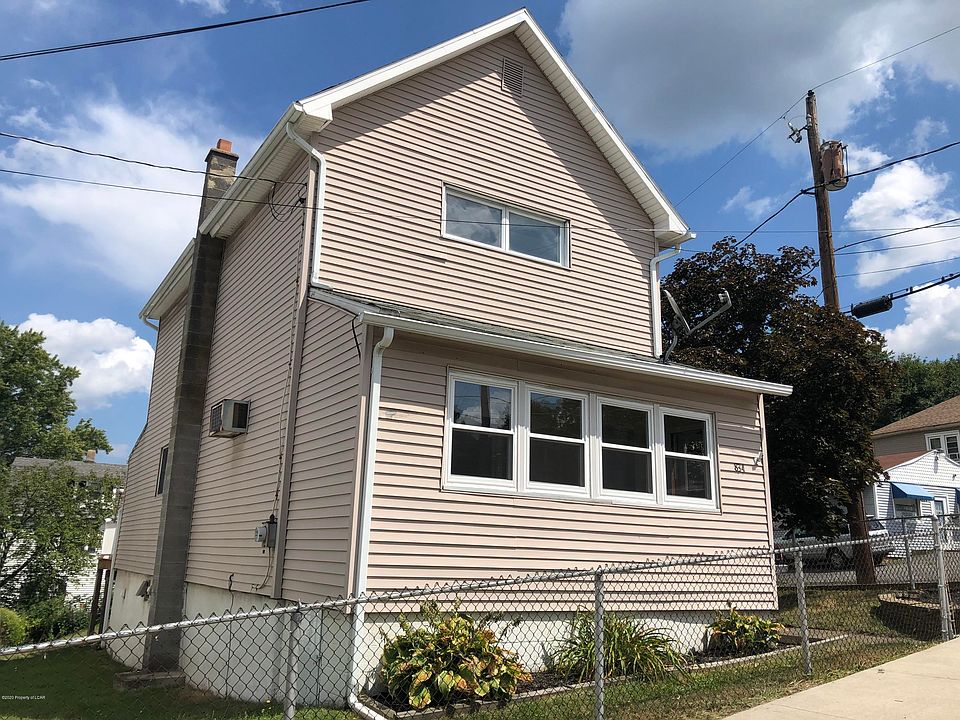 1st image of 834 E Northampton St