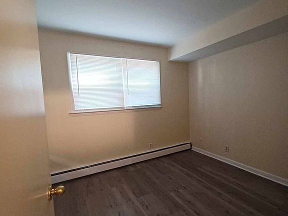 4th image of 3432-36 Harrison Ave #3432-10