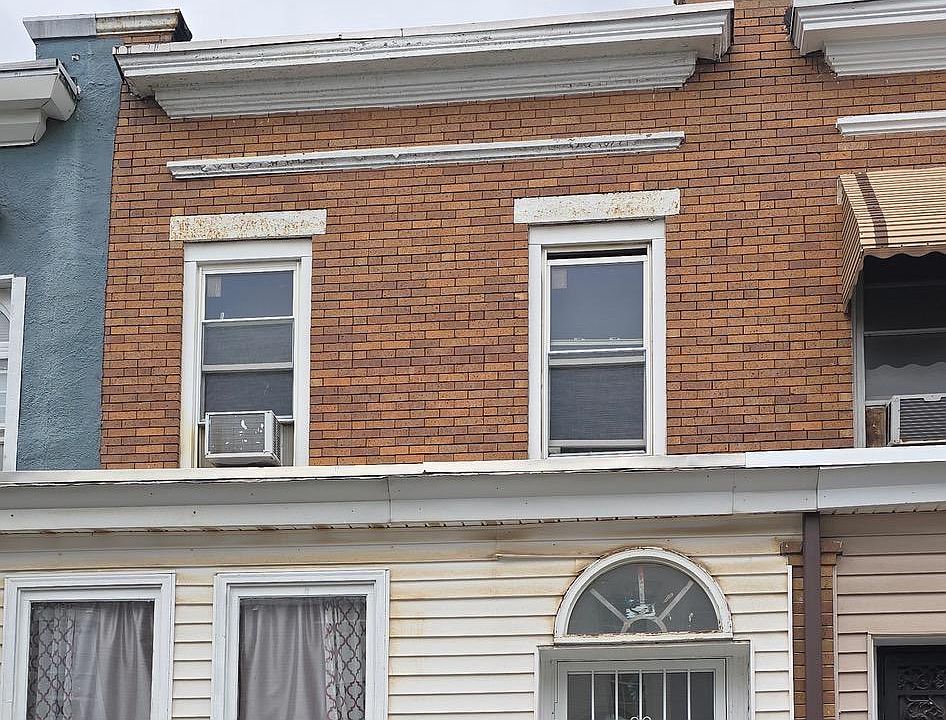 2nd image of 1212 N Curley St