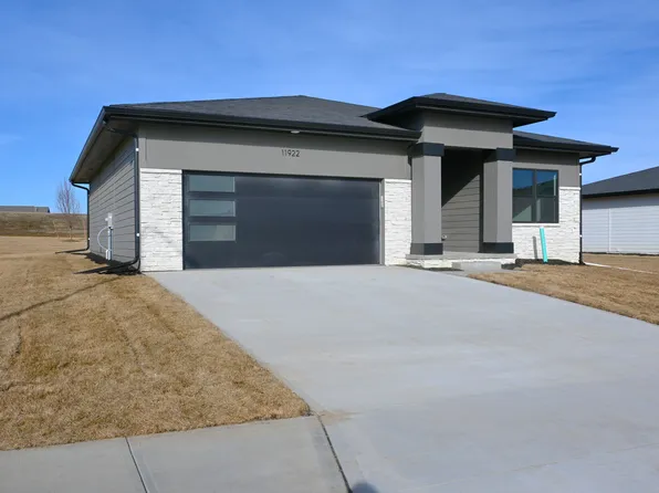 11918 S 117th St, Papillion, NE 68046