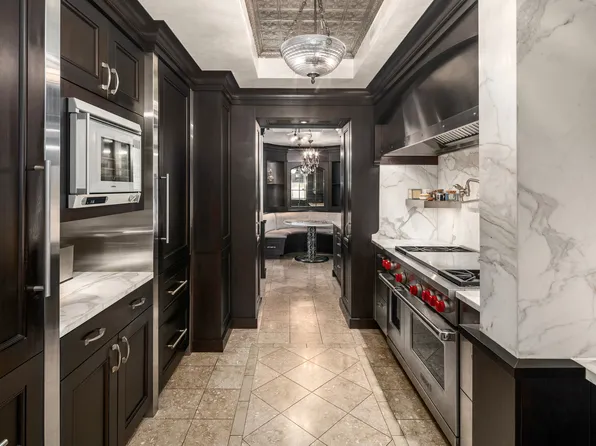 530 East 76th Street image 7 of 23