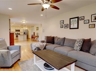 18 Drake Dr, Richmond, RI 02892