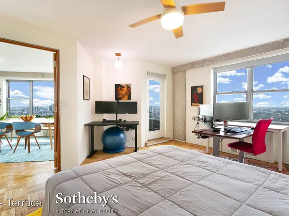 125-10 Queens Boulevard image 13 of 28