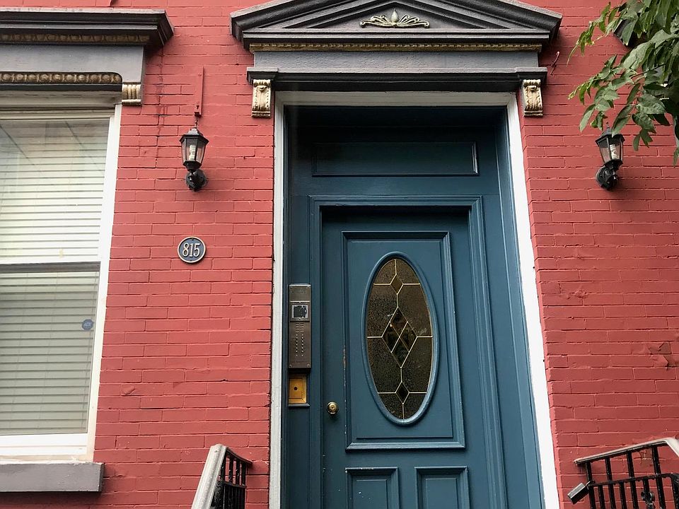 1st image of 815 Willow Ave APT 3L