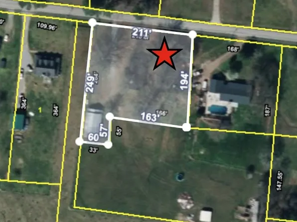 400 S Palmers Chapel Rd, Cottontown, TN 37048