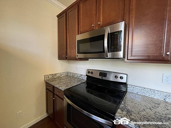 4th image of 1513 W 41st St